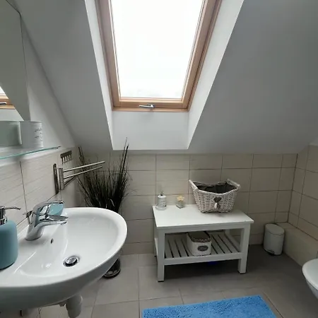 Holiday home Domek Wakacyjny Matwa - 150 Metrow Od Plazy! Karwienskie Bloto