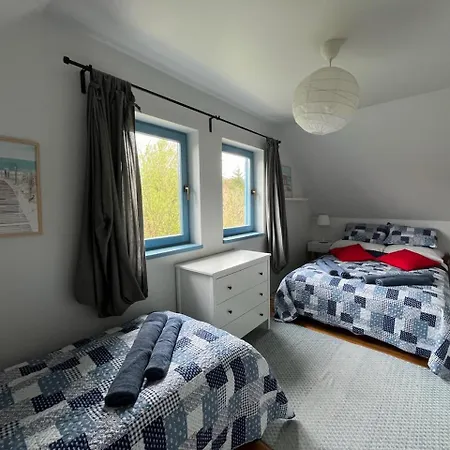 Holiday home Domek Wakacyjny Matwa - 150 Metrow Od Plazy! Karwienskie Bloto